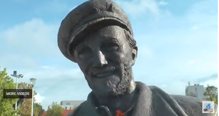 PRKOSNI OSMIJEH